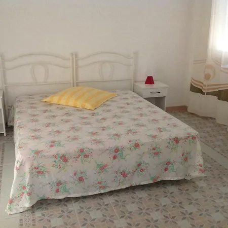 Casa Vacanze Elena Venkovský dům *
